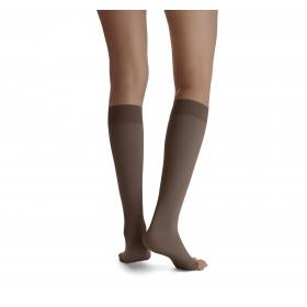 Medicininės kompresinės kojinės iki kelių, minkštos, nedengiančios pirštų, kompresijos klasė: I (15-20 mmHg), II (20-30mmHg), III (30-40 mmHg), JOBST Opaque
