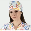 Medicininė kepurėlė ADRIANA, balta su širdelėmis